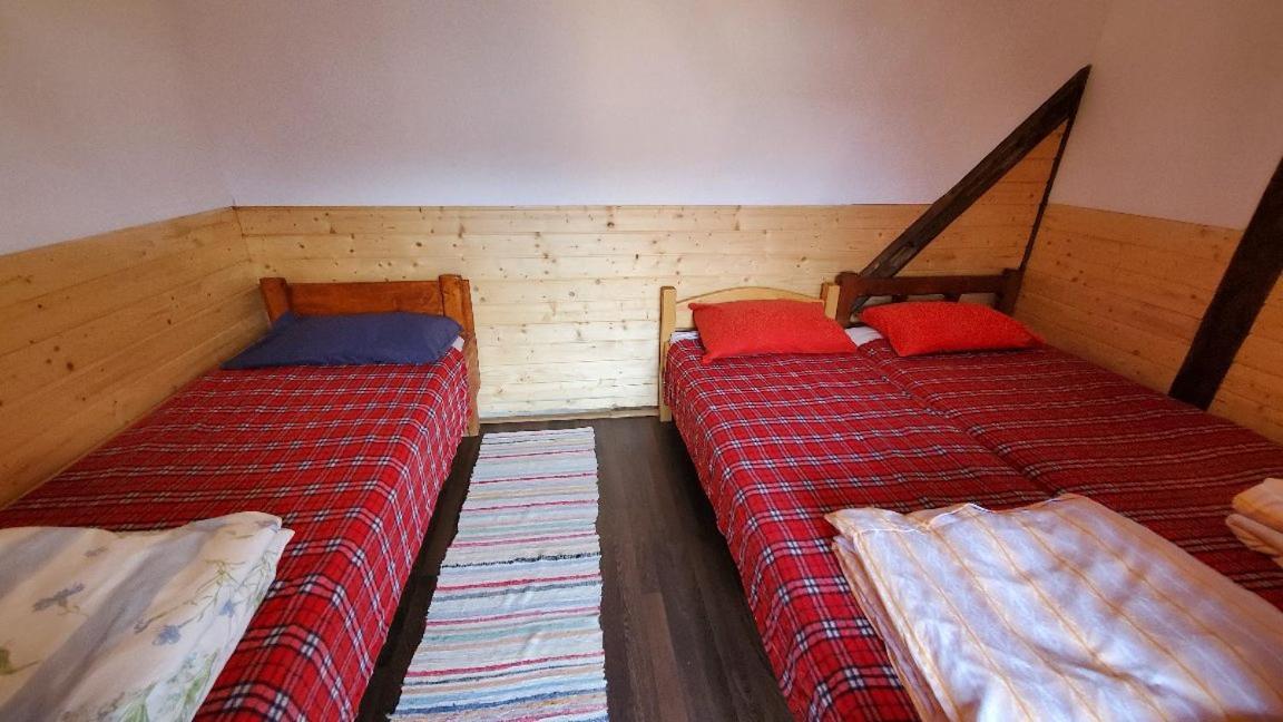 Casa Rustic Feher & Fekete Vendeghazak Sovata Ngoại thất bức ảnh