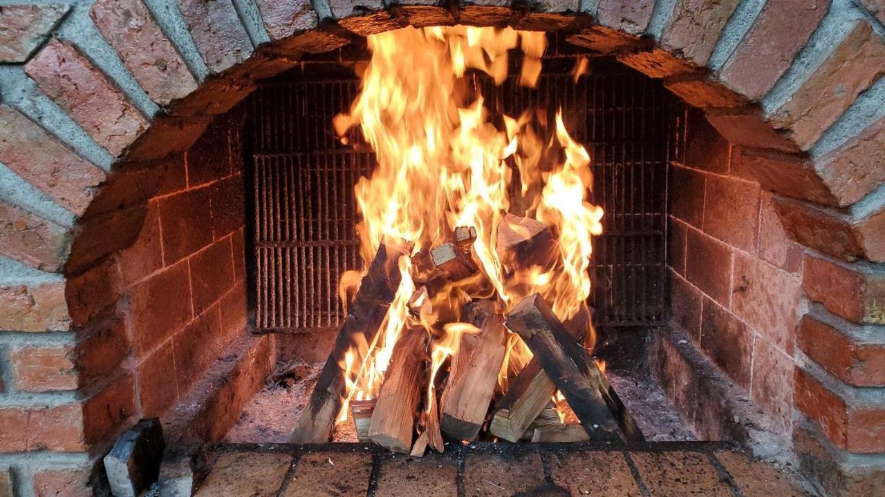 Casa Rustic Feher & Fekete Vendeghazak Sovata Ngoại thất bức ảnh