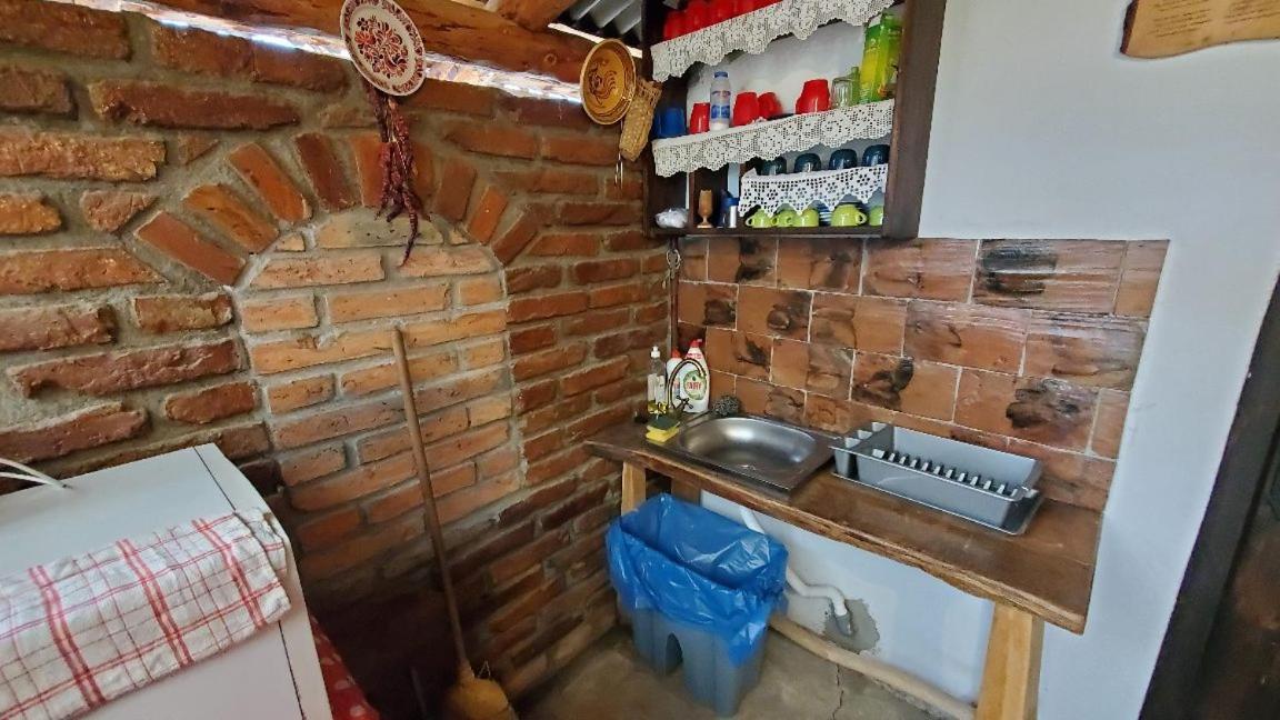 Casa Rustic Feher & Fekete Vendeghazak Sovata Ngoại thất bức ảnh