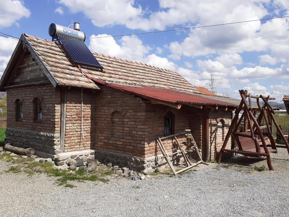Casa Rustic Feher & Fekete Vendeghazak Sovata Ngoại thất bức ảnh