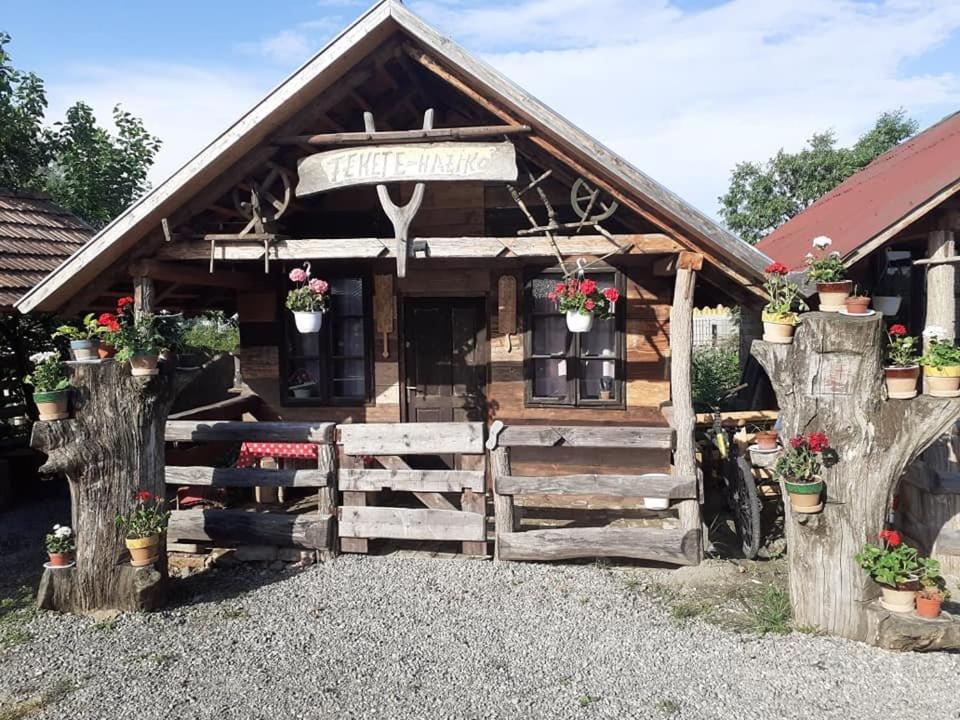 Casa Rustic Feher & Fekete Vendeghazak Sovata Ngoại thất bức ảnh